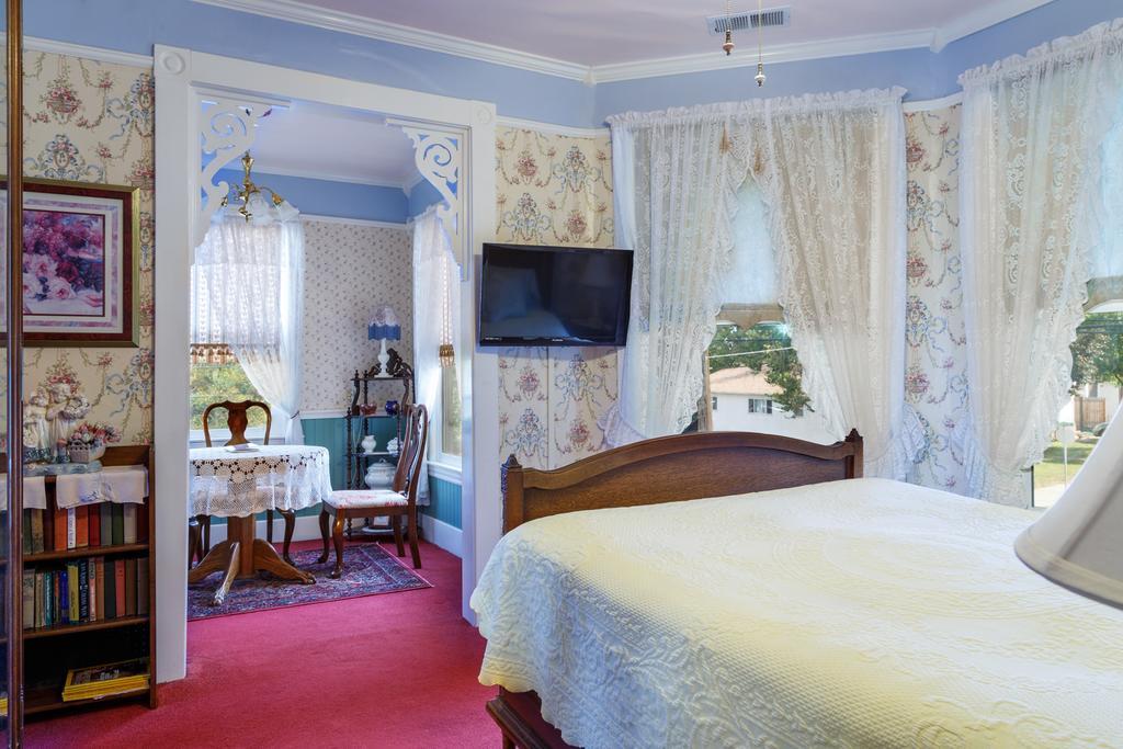 Roseberry House Bed And Breakfast Susanville Eksteriør billede
