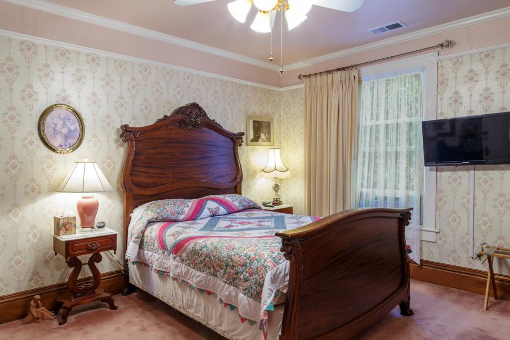 Roseberry House Bed And Breakfast Susanville Eksteriør billede